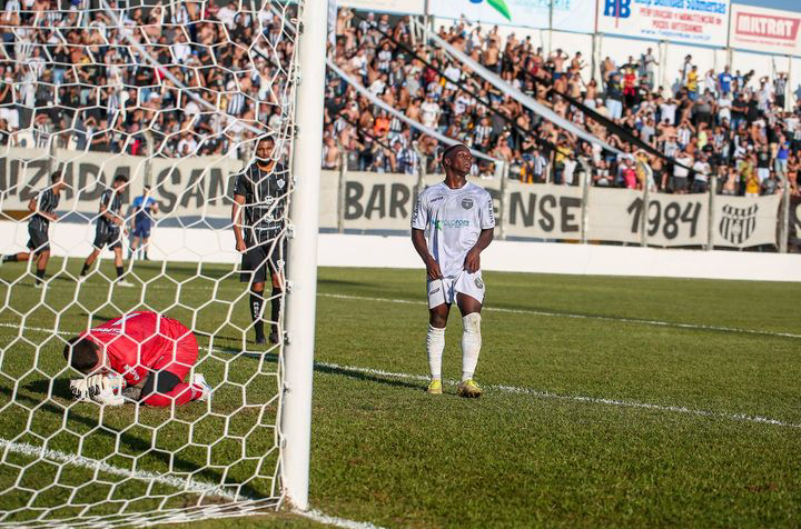 Bentinho perde do União Barbarense com gol nos acréscimos, pelo